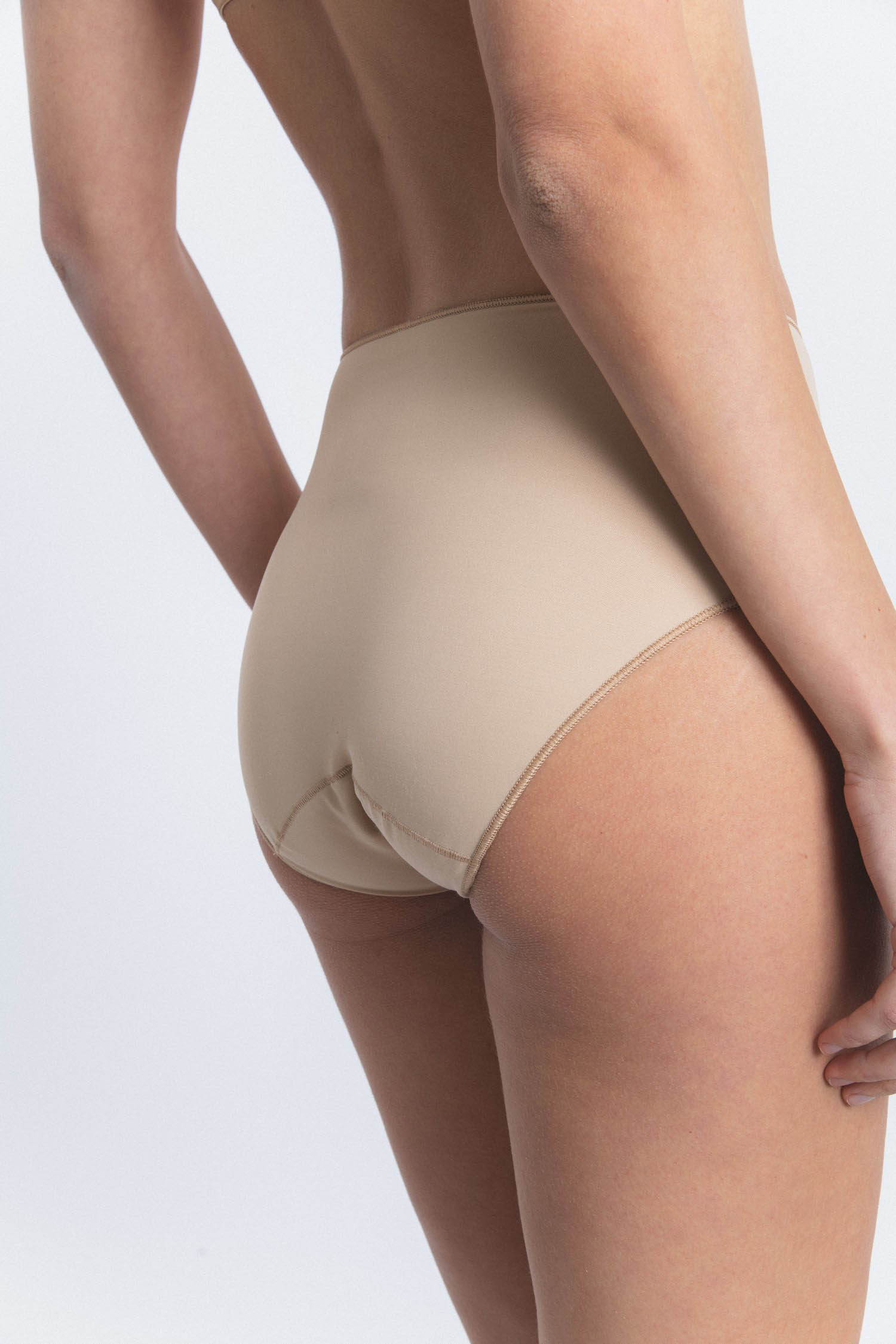 5304P-LES-INVISIBLES