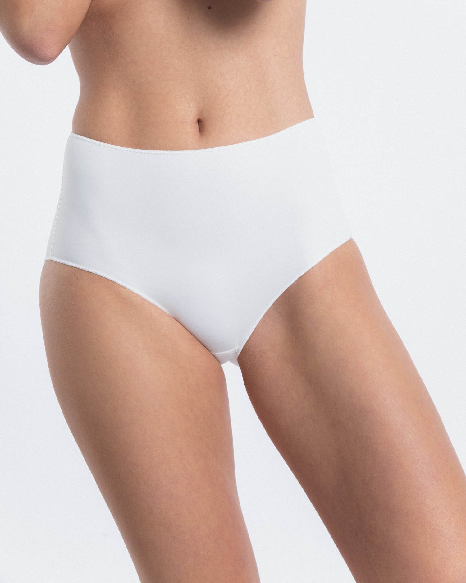 5304P-LES-INVISIBLES