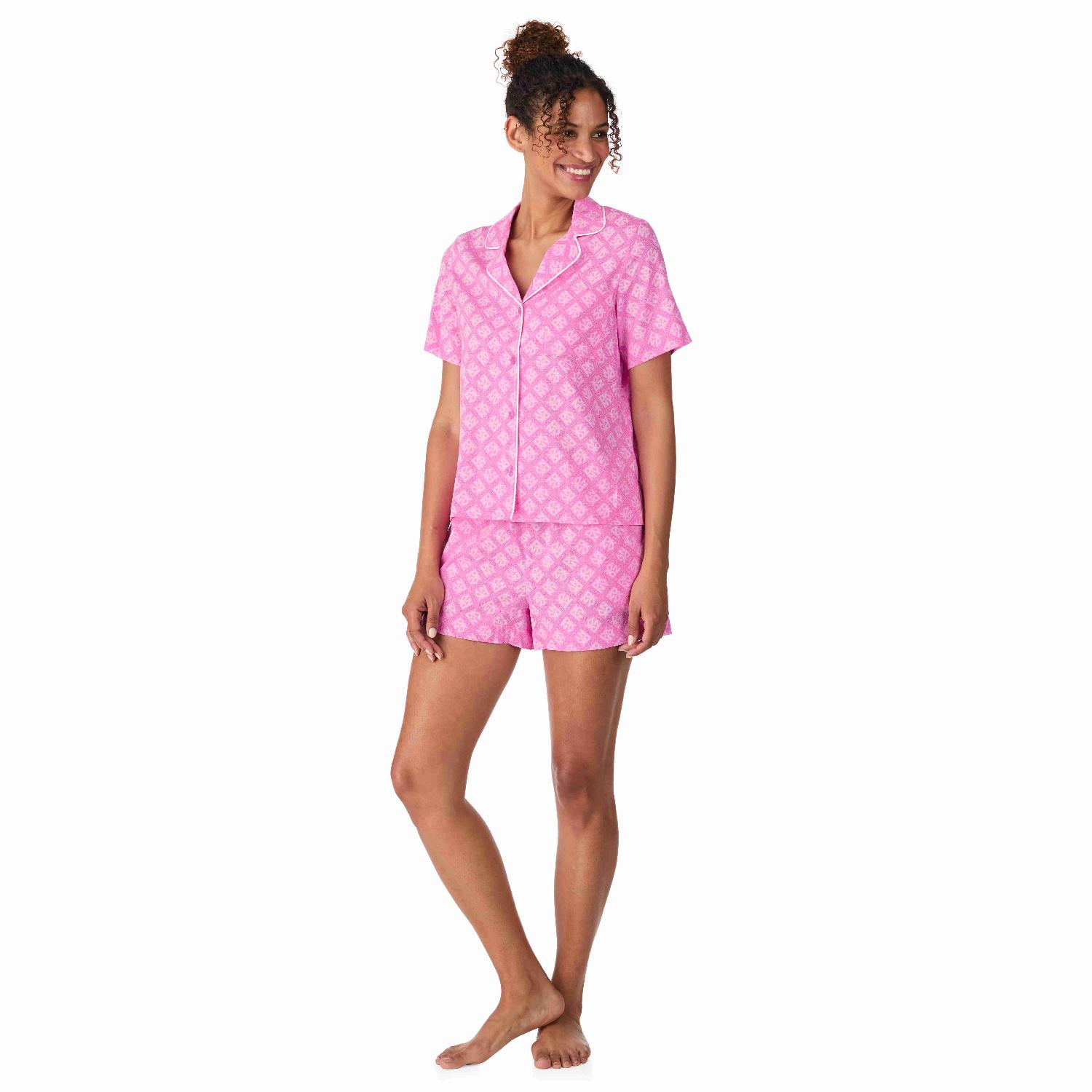 YI80108---HIT-THE-STREETS