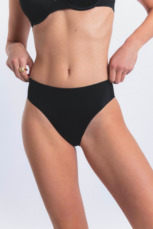 5303P-LES-INVISIBLES