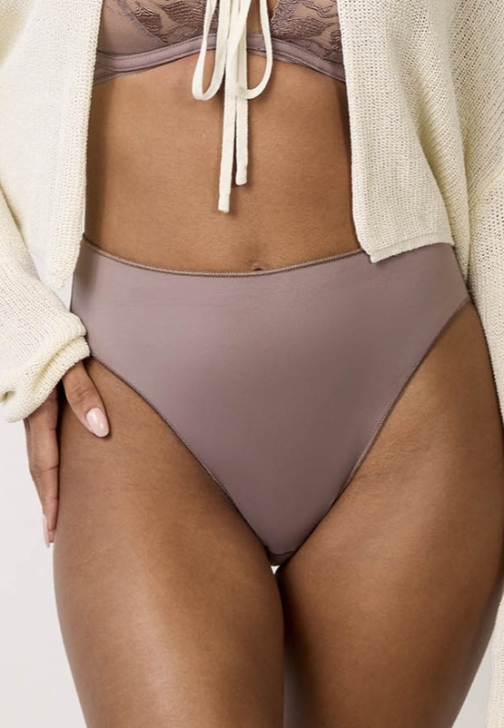 5303P-LES-INVISIBLES