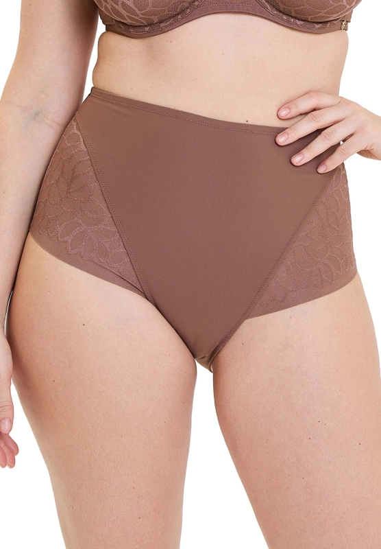 61PAK42-PERFECT-CURVES-AK42