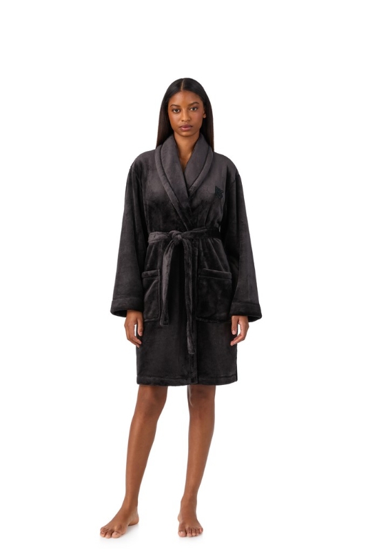 YI10077-SIGNATURE-ROBE